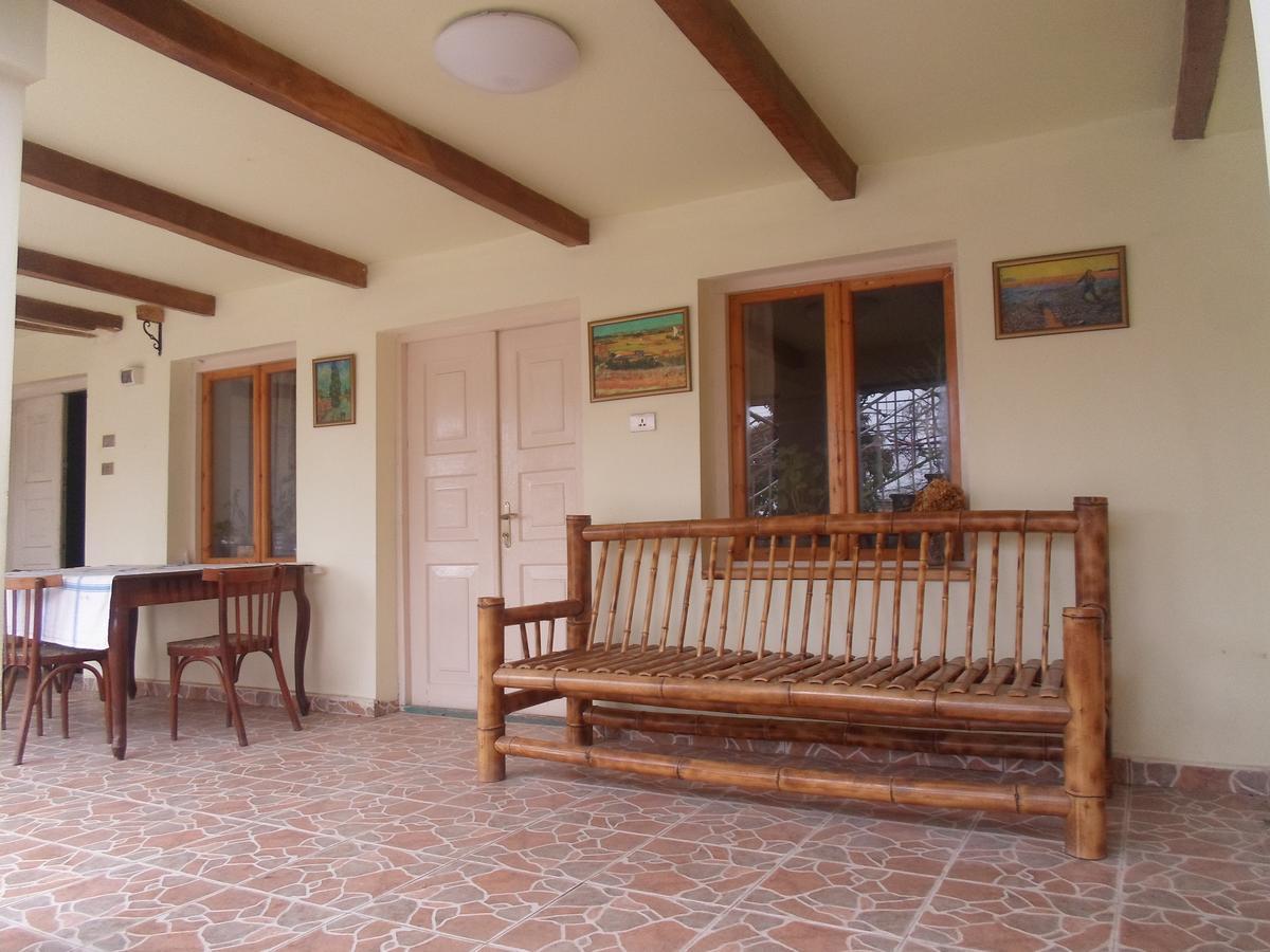Guesthouse Aisi In Lagodekhi Ngoại thất bức ảnh