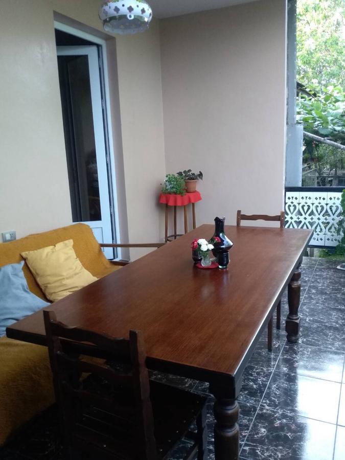 Guesthouse Aisi In Lagodekhi Ngoại thất bức ảnh