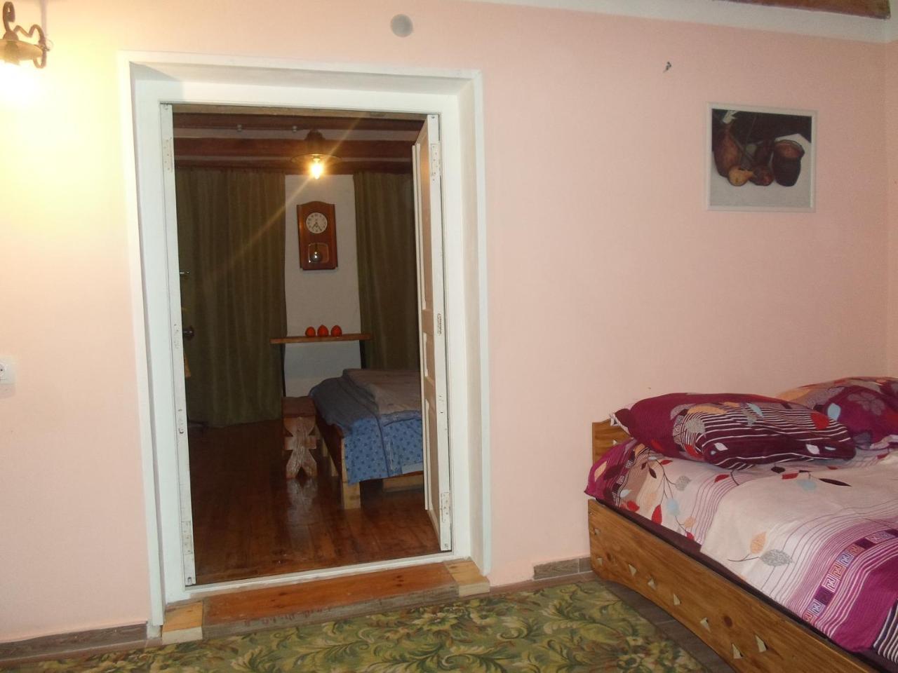 Guesthouse Aisi In Lagodekhi Ngoại thất bức ảnh